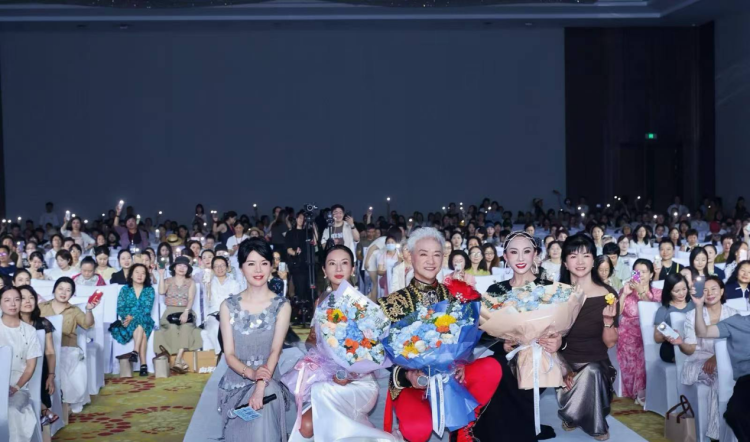 1756099863-7a72a3b8e49d8ad