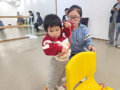 纸间藏巧思 亲子创童装——聚沙邻里中心创意 DIY 设计活动欢乐启幕